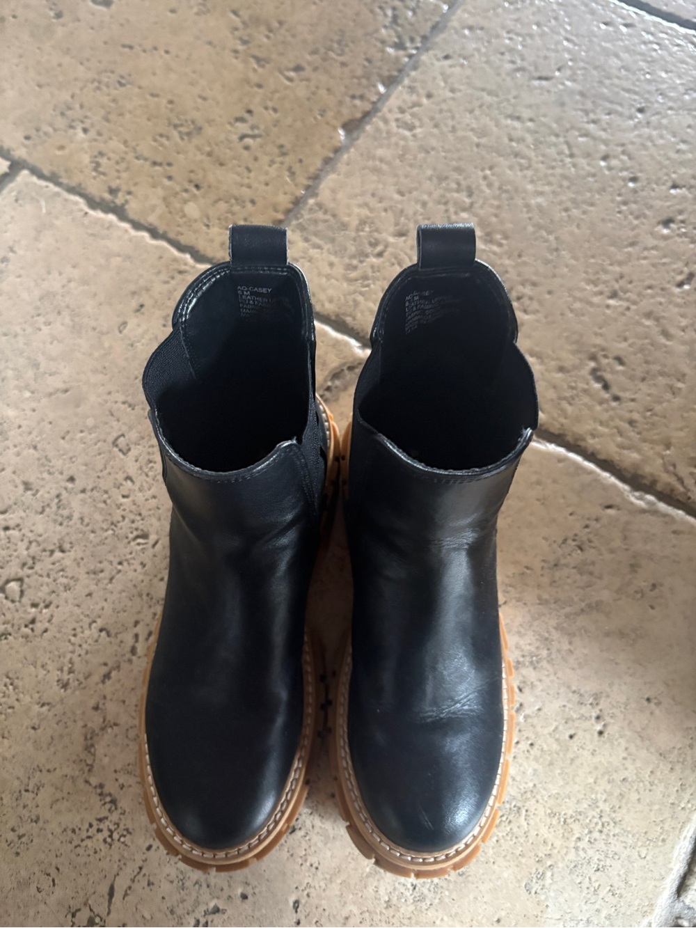 Aqua Black Chukka Boots with Tan Sole